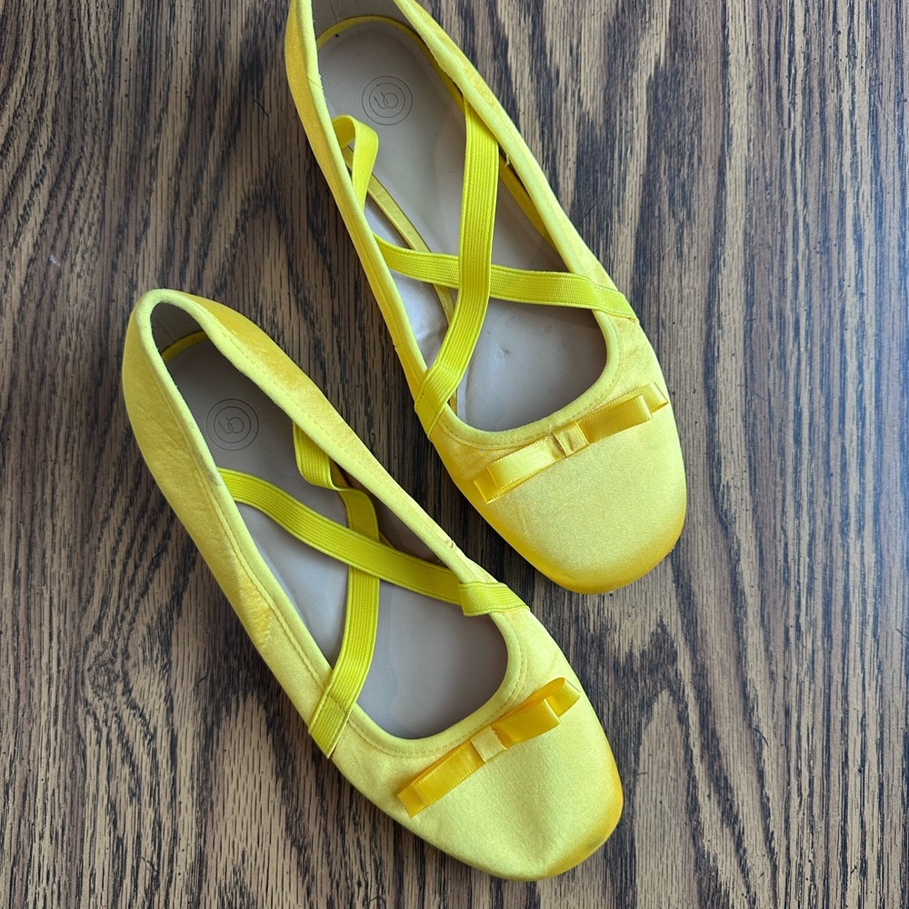 Shiny, Metallic Yellow Ballet Flats with Bow Accent